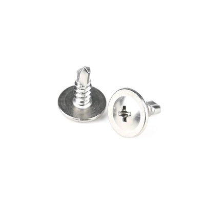 Standard-Sus410 Phillips-Waferkopf aus Edelstahl Selbstbohrschrauben für Metall