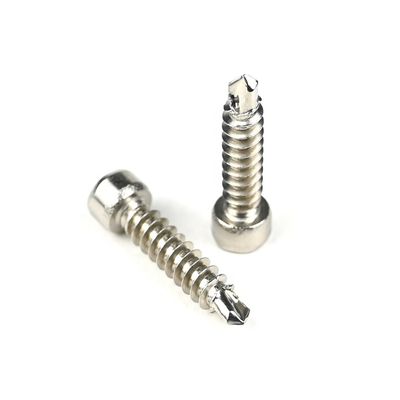 Stahlkonstruktion Selbstbohrschraube M6x25mm Torx Filister mit Installation